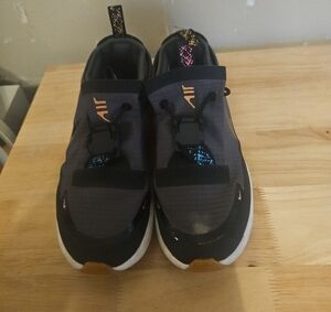 Nike Kids Black and Gray Slip-On Sneakers with Pink and Blue Accents